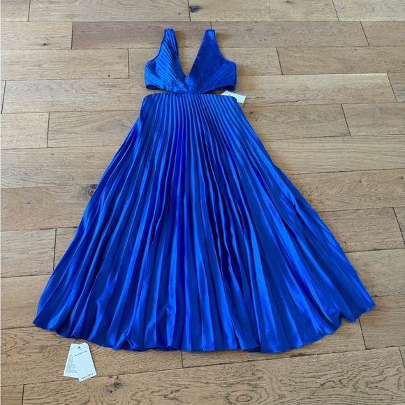 Abercrombie & Fitch Giselle Cutout Pleated Blue Dress Women’s Sz Medium - Picture 1 of 13